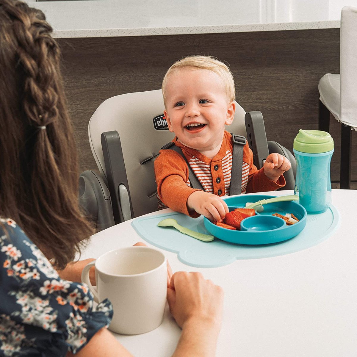 Premium High Chair rental in Denver, CO