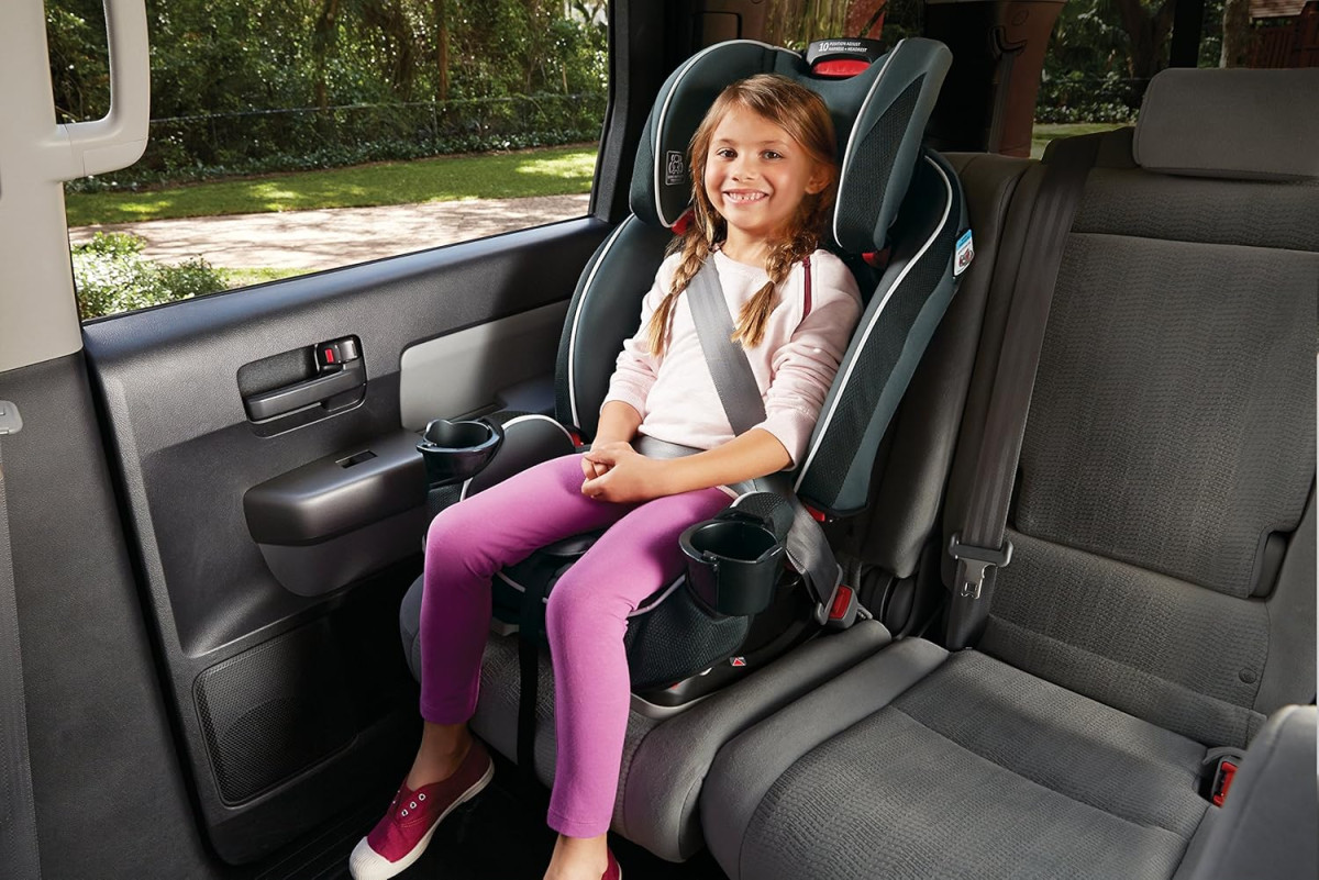 Graco SlimFit 3 in 1 Convertible  Car Seat  rental in San Diego, CA 