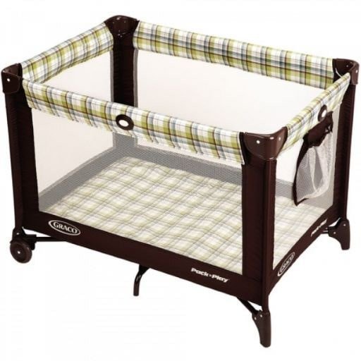 Pack n Play rental in Charleston SC by Traveling Baby