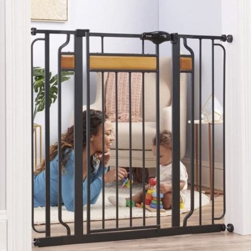 Regalo Extra Tall or Standard Size (bottom of stairs only) rental in Chicago, IL